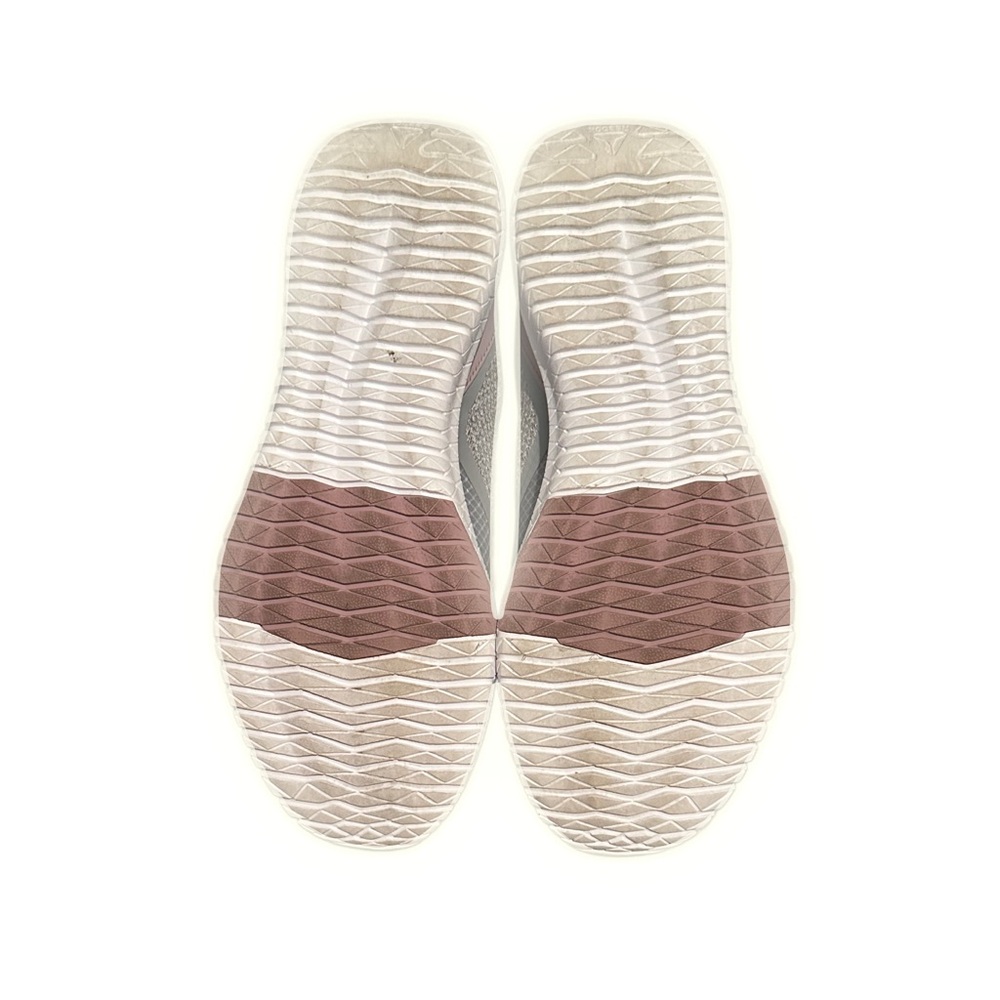 Woman’s Reebox - Picture 5 of 5